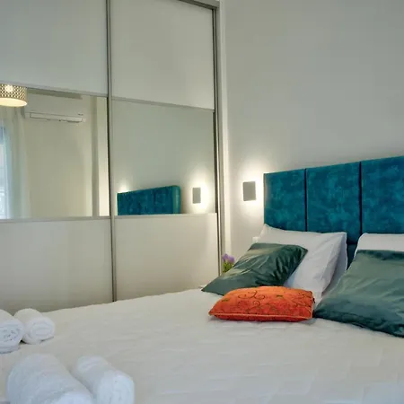The Cosy Luxurious Seaside Apartman